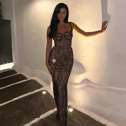 Lovely Lace Backless Black Maxi Dress